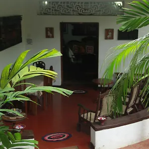  Privatunterkunft Traditional Kandyan House